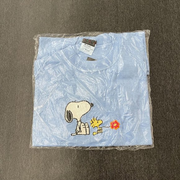 Peanuts Collection Women's Snoopy Embroidered Blue SS T-shirt USA Made, Sz M NWT - Picture 6 of 6